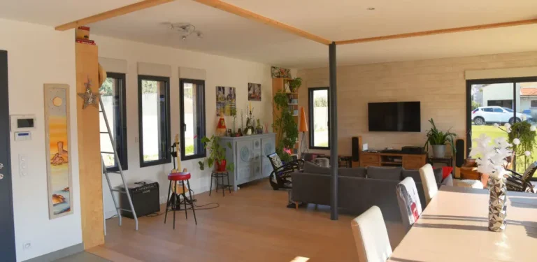 salon et ouvertures menuiseries alu