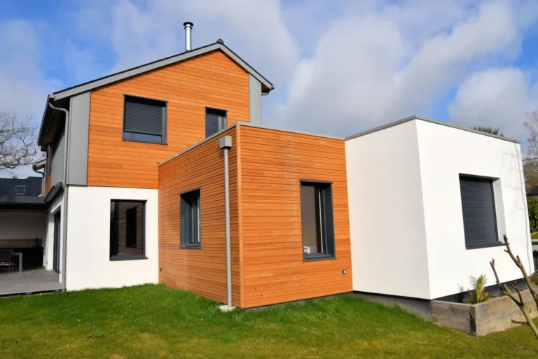 « Une maison en bois, c&rsquo;est pas solide »